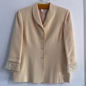 Talbots Ladies Suit - Skirt and Jacket cream/pale yellow EUC